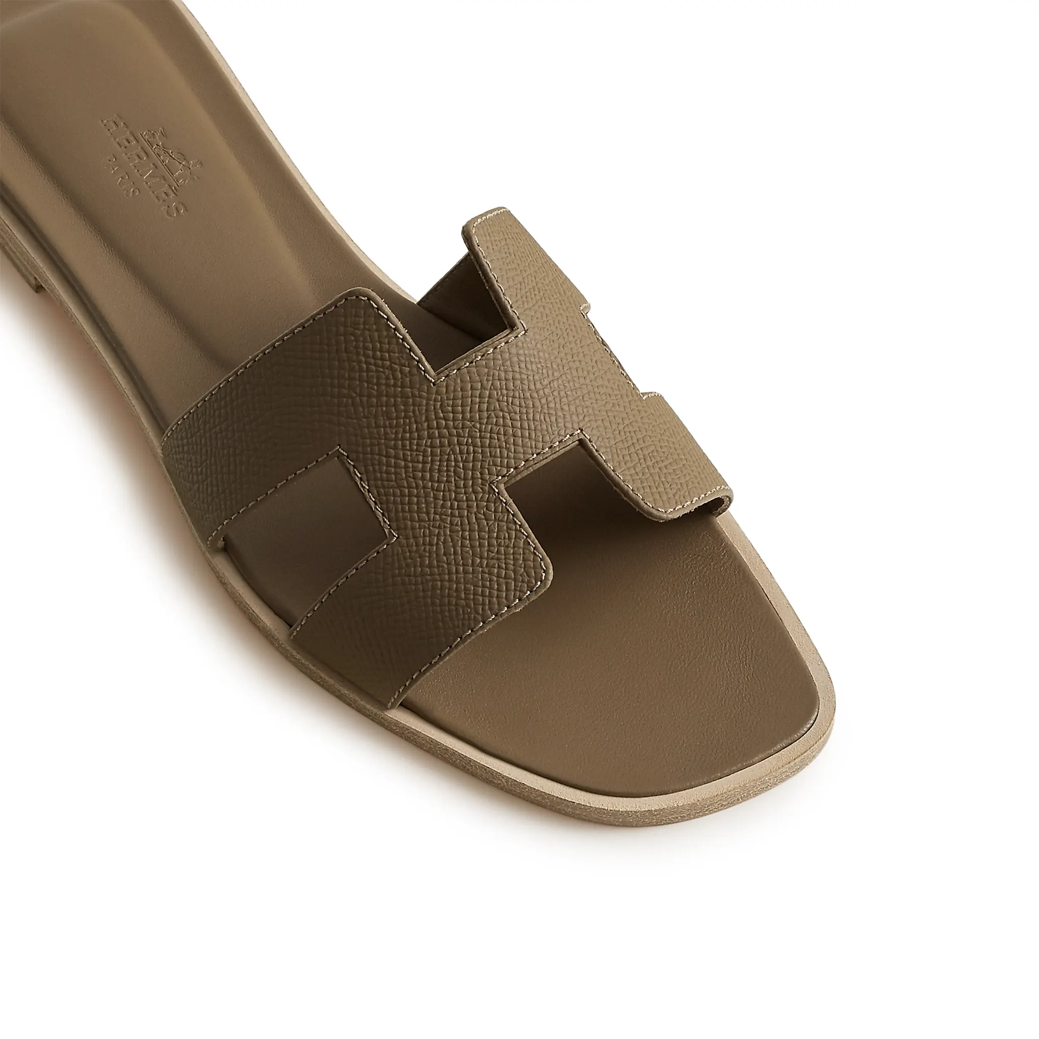 Upper View of Hermès Paris Oran Étoupe Sandal H202272Z X3385